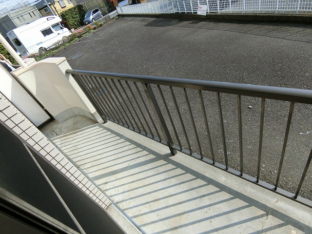 エステート昭島のバルコニー|写真は同建物の別部屋を参考に掲載しております。