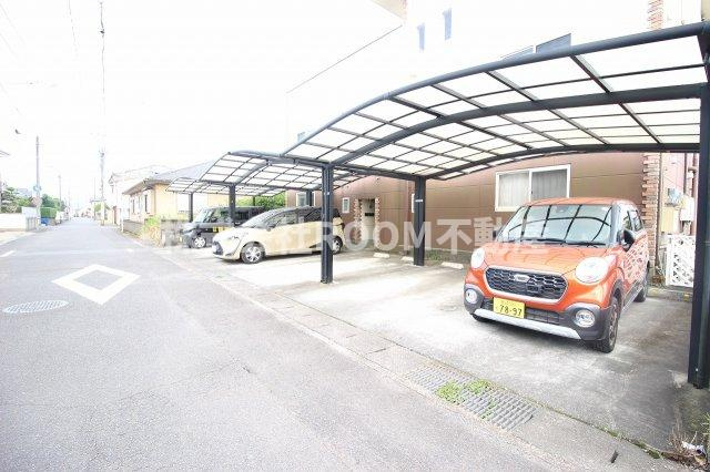 ドゥ・アンジュの駐車場|駐車場です