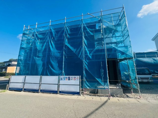 【Livele Garden】　結城郡八千代町菅谷　第２　全4邸の前面道路含む現地写真|〇３号棟〇
ゆったり和室付きのお家です♪
2026年8月撮影