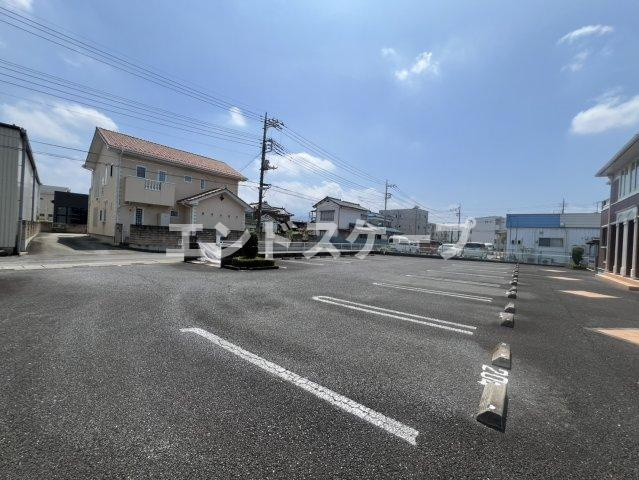 メリディオⅠの駐車場|高崎、前橋のお部屋探しはエンドスケープまで！お客様の理想お聞かせ下さい♪