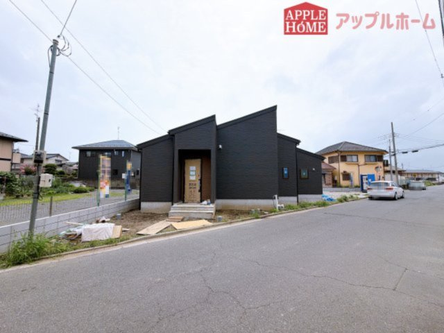 [新築住宅] 行田市佐間 第8 全1棟の前面道路含む現地写真