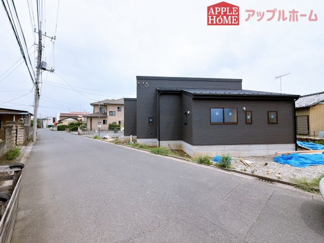[新築住宅] 行田市佐間 第8 全1棟の前面道路含む現地写真