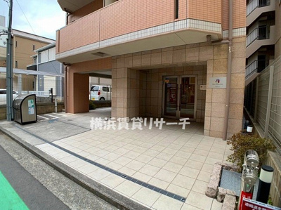 【エントランス】 | ルジェンテ・バリュ横濱反町