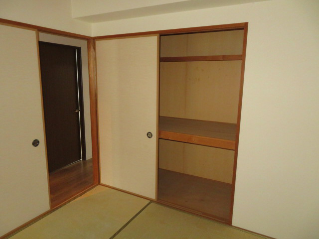 セレニティ飾東の収納