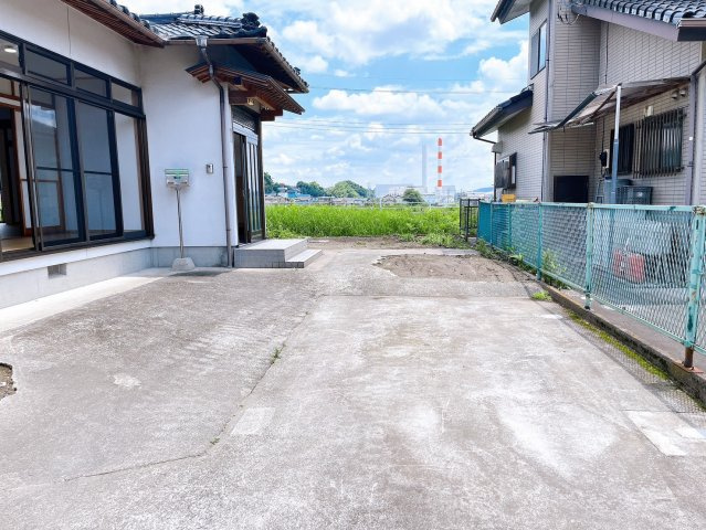 【前面道路含む現地写真】 | 高崎市神戸町　中古住宅