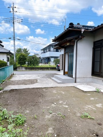 【前面道路含む現地写真】 | 高崎市神戸町　中古住宅