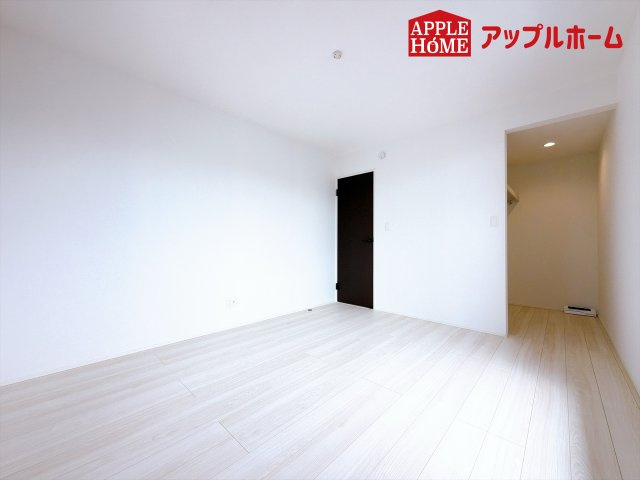 [新築住宅] 行田市持田 2期 全1棟の洋室|２階居室は全室収納あり！たっぷりある収納活用でお部屋もキレイを保てます♪