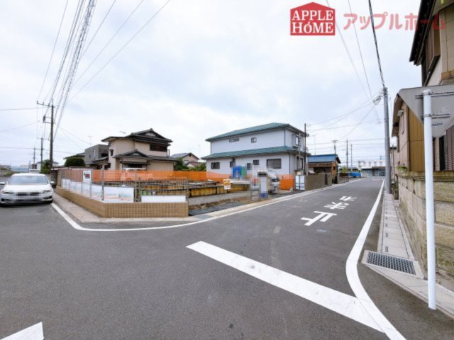 [新築住宅] 行田市富士見町2丁目 全1棟の前面道路含む現地写真