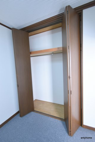 チサンマンション第5江坂　仲介手数料無料の収納