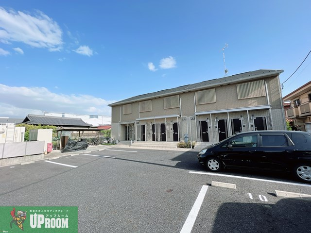 D-room西之島の駐車場