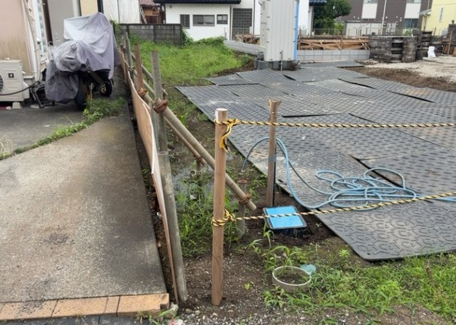 【外観】 | 物件の詳細については、現地を見てわかること以外に、役所や法務局などで調べないとわからないことがあります。そのため、現地に行く場合は、もしこの物件を買ったらどのような生活ができるかをイメージしましょう。
