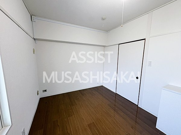 コーポ栗林の洋室