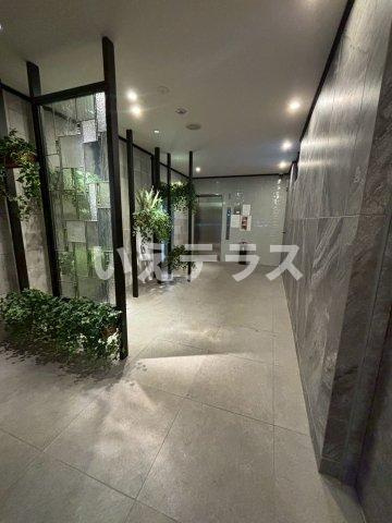 レジュールアッシュ神戸ヴィヴァンのロビー