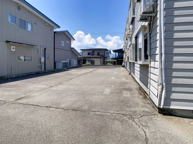 サンハイツ南原Bの駐車場
