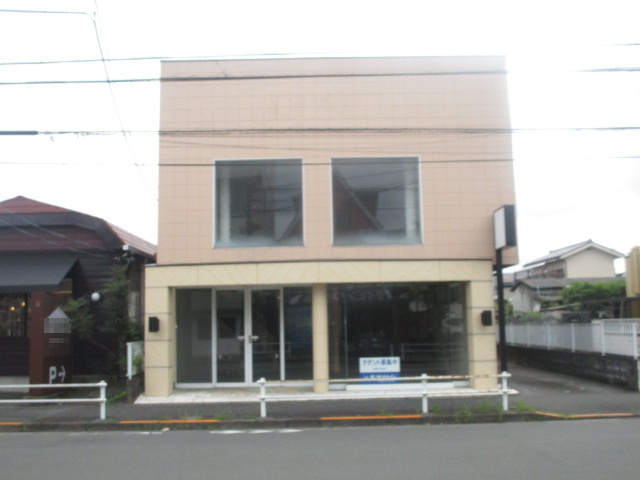 羽村市神明台１丁目の倉庫