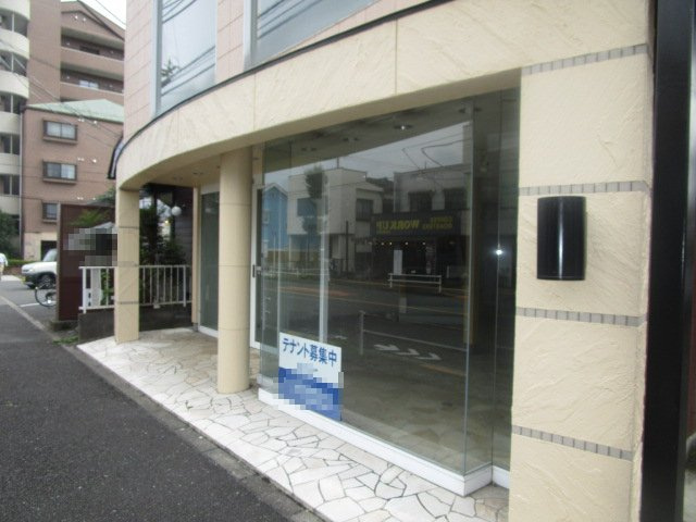 羽村市神明台１丁目の倉庫