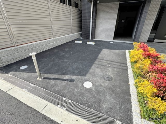 GENOVIA大阪大正　仲介手数料無料の駐車場