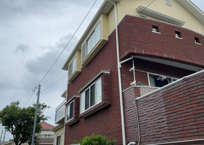 【外観】 | パームⅡ | ＳＲＣ造は強度や耐震性の面でもRC造と比べて優れています。そのため、10階建以上の高層または超高層マンションなどの建築にも多く採用されています。柱や梁などのサイズが小さくても高い耐震性を確保できます。