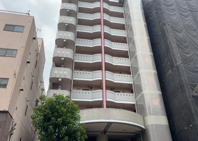 【外観】 | ソ・ビエール | 土地の面積＝住宅面積ではありません。建ぺい率の問題などで、土地のある場所によって住宅を建てられる面積は限られています。高さもしかり、「土地」という言葉の中には、建築条件も含まれると考えておきましょう。