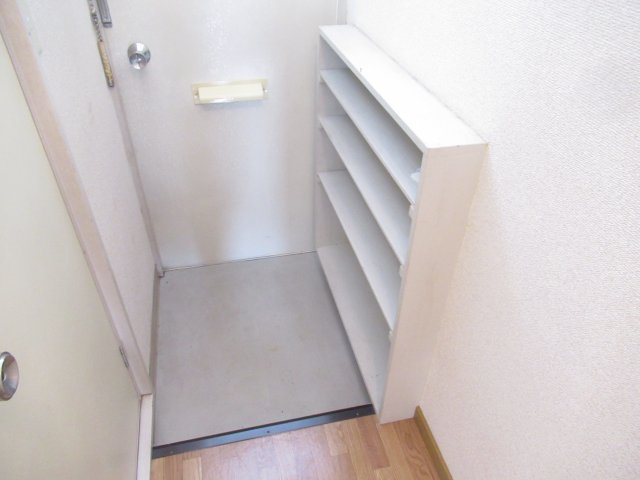 サンハイツ南原Bの玄関