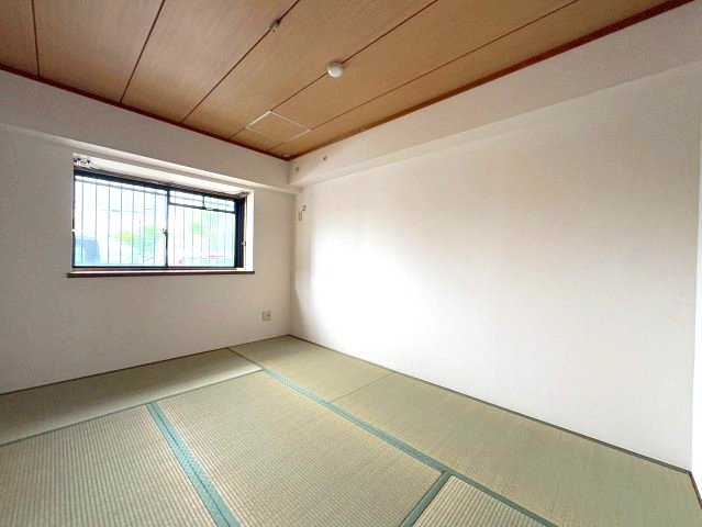 ルミエール藤ヶ丘の和室