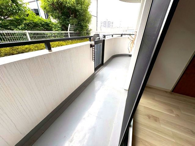 ルミエール藤ヶ丘のバルコニー
