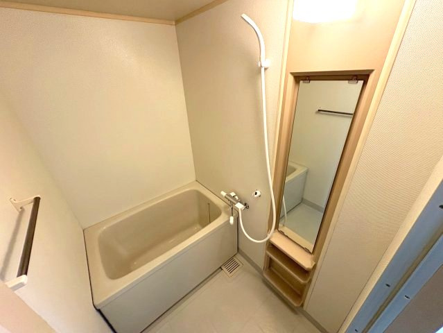 ルミエール藤ヶ丘の浴室