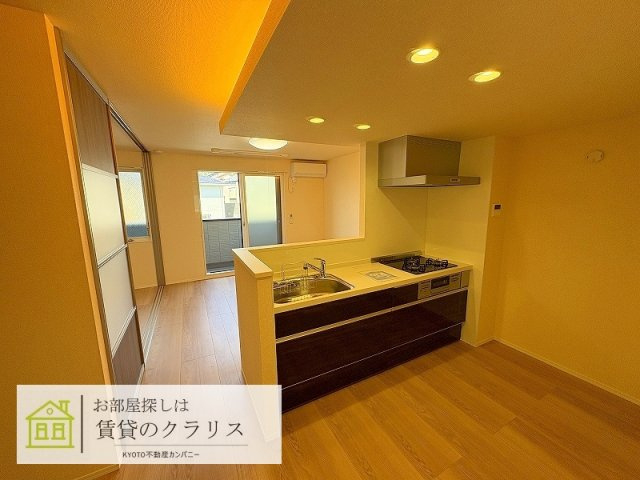 GRAMM松室吾田神町A棟