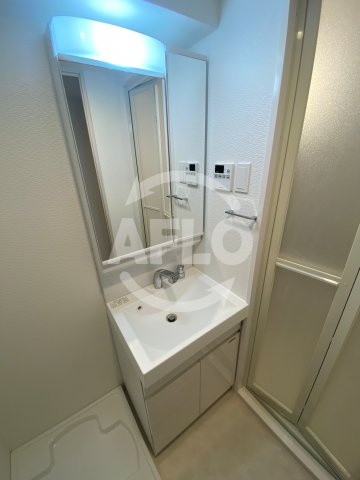 S-RESIDENCE堺筋本町Unoの洗面所|S-RESIDENCE堺筋本町Uno　独立洗面台