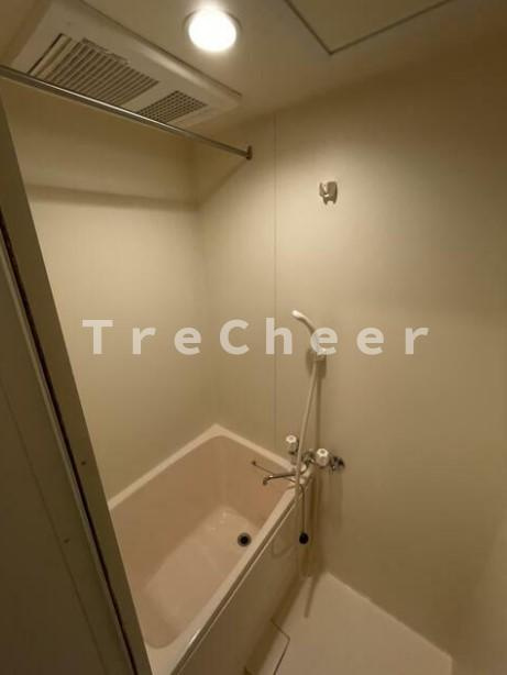 リヨンドール東池袋の浴室