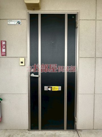コーポアベニュー大城の玄関|きれいな玄関です