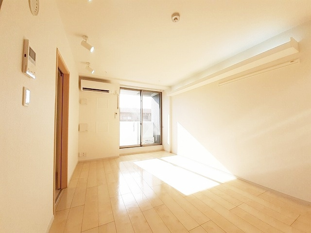 藤沢市湘南台４丁目の賃貸マンションの居間・リビング