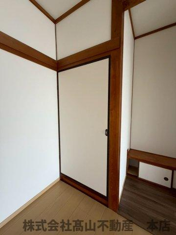 遠賀郡岡垣町鍋田１丁目の一戸建ての和室