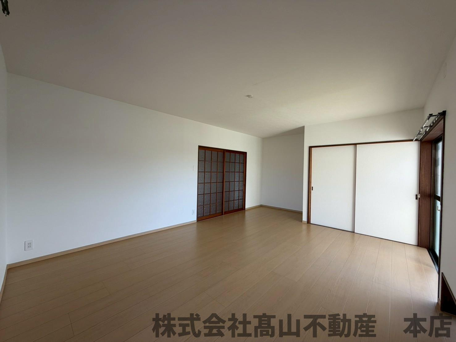 遠賀郡岡垣町鍋田１丁目の一戸建ての居間・リビング