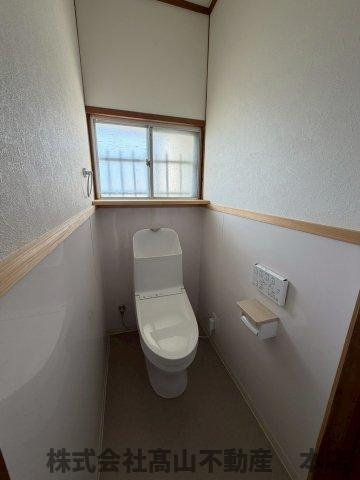 遠賀郡岡垣町鍋田１丁目の一戸建てのトイレ
