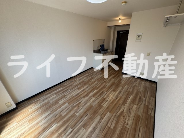 カーサコモダの居間・リビング|こちらの居間で趣味の時間をお楽しみください
