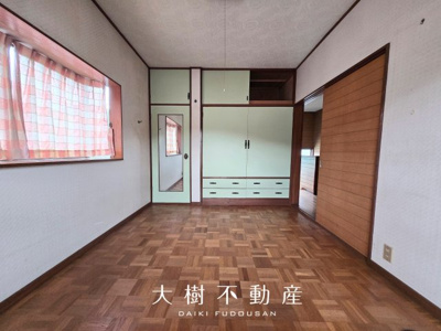 【洋室】 | 高台に広がる閑静な住宅　暮らしの楽しみ