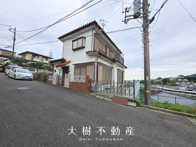 【前面道路含む現地写真】 | 高台に広がる閑静な住宅　暮らしの楽しみ