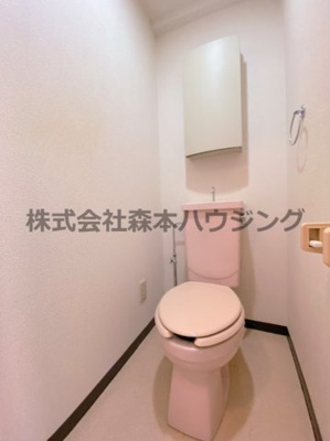 【トイレ】 | 　リバーイースト・クレムリン | ゆったりとした空間のトイレです