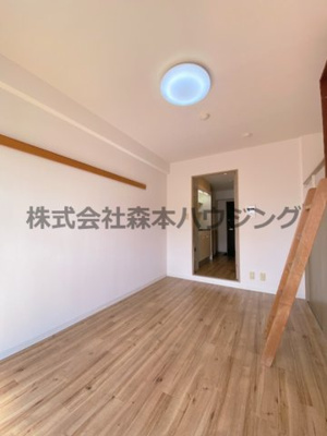 【洋室】 | 　リバーイースト・クレムリン | ゆったりした洋室です