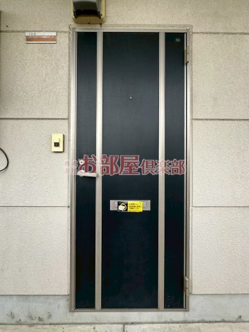 コーポアベニュー大城の玄関|きれいな玄関です