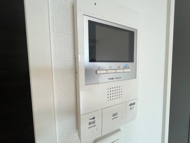 eCloudの内装|カメラ付インターホン