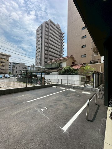 メイクスアート上前津Ⅵ　名古屋市賃貸　仲介手数料無料の駐車場