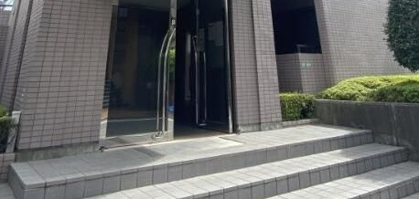 サンセール豊玉Ｂ棟のエントランス