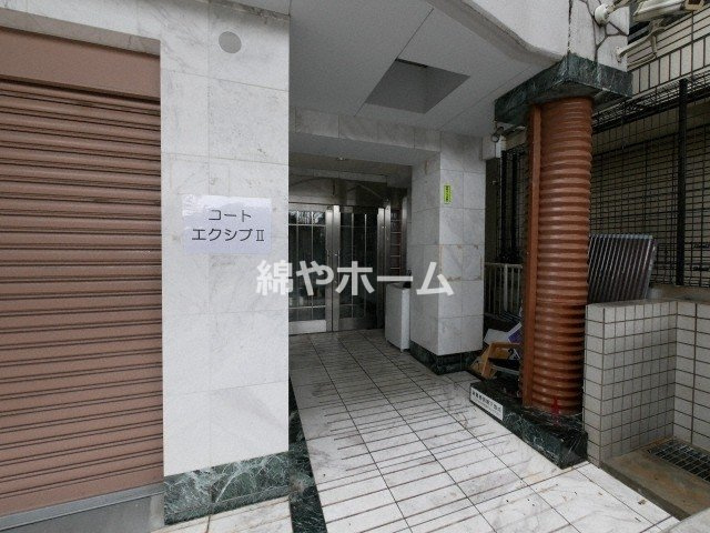 コートエクシブⅡのエントランス|建物の内部です
