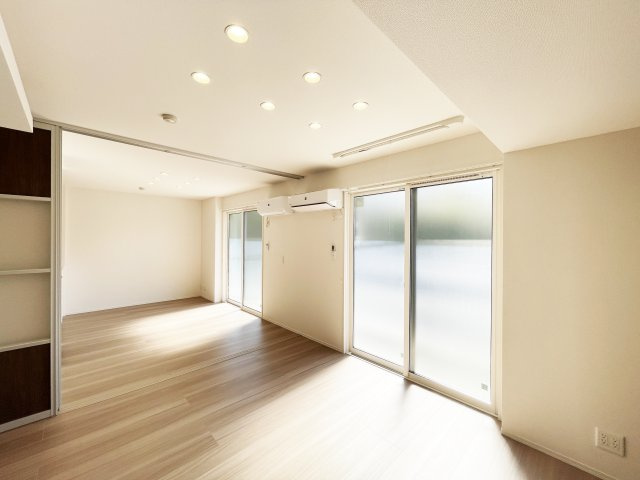 ヴェルチュ南庄町の居間・リビング