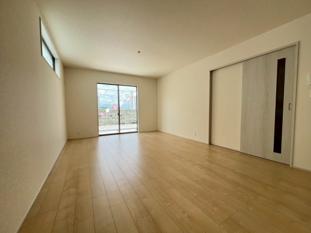リーブルガーデン与那原町与那原 1号棟（全4棟）※本日内覧可能※の洋室|洋室です