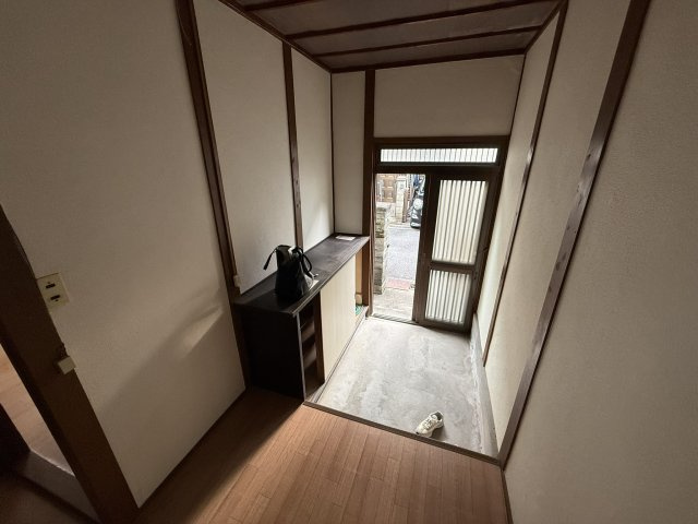【玄関】