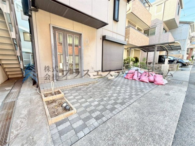 【駐車場】 | 長田区庄山町2丁目戸建 | 駐車場2台完備（車種制限有）♪