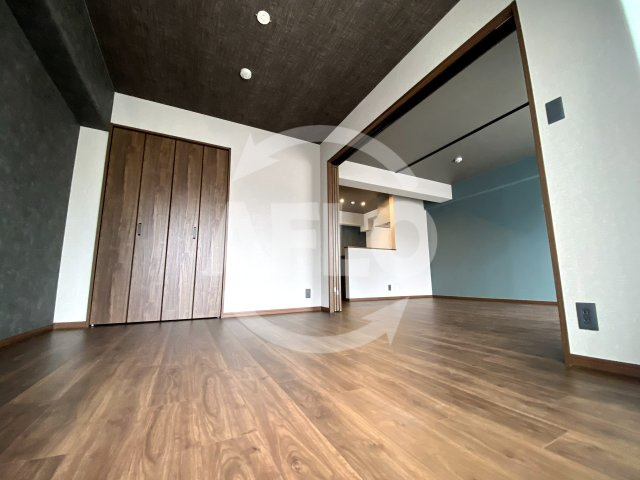 レック北梅田の洋室